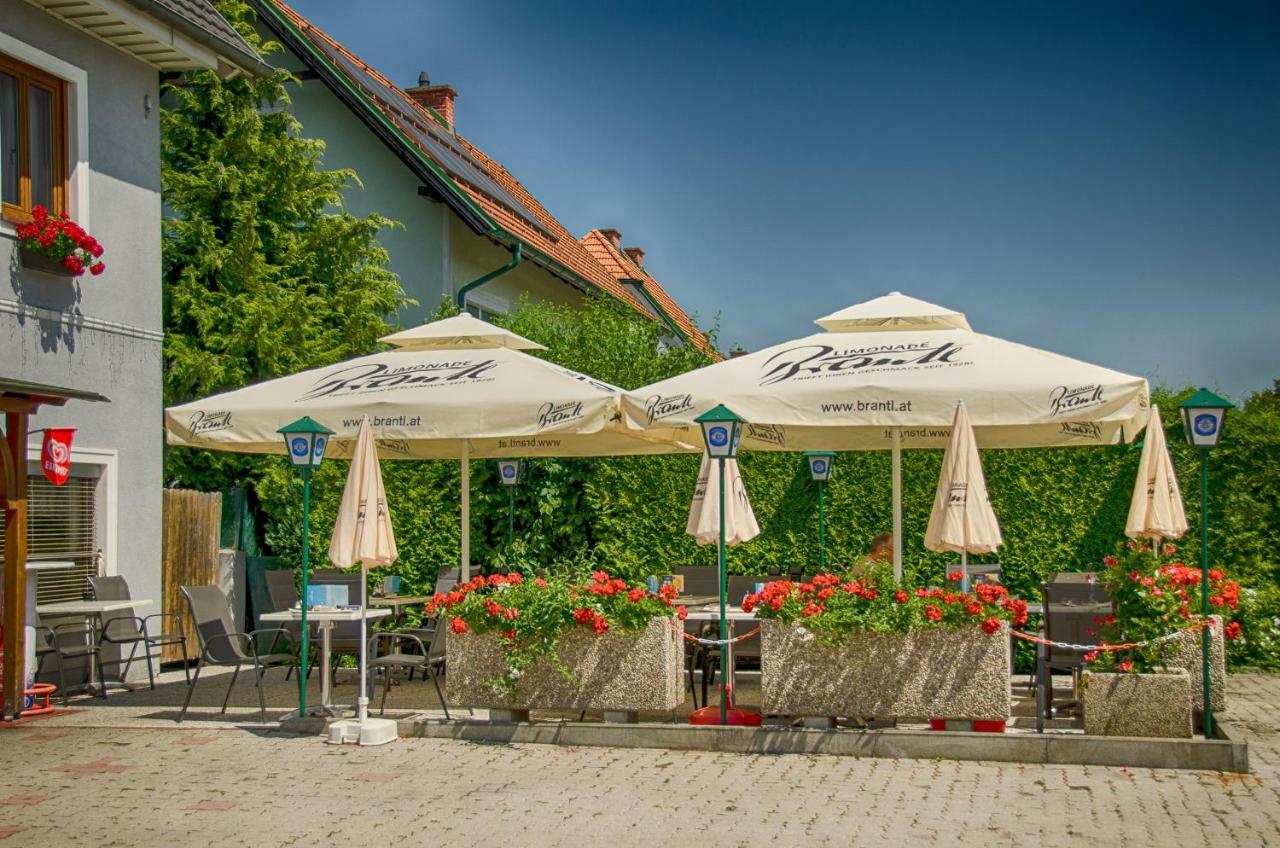 فندق Köflachفي  Gastehaus Cafe Andrea المظهر الخارجي الصورة